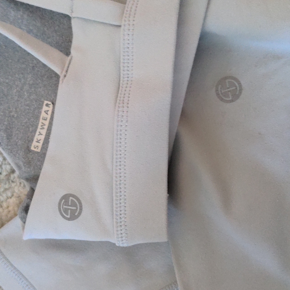 Skywear Threads Matching Set - image 3